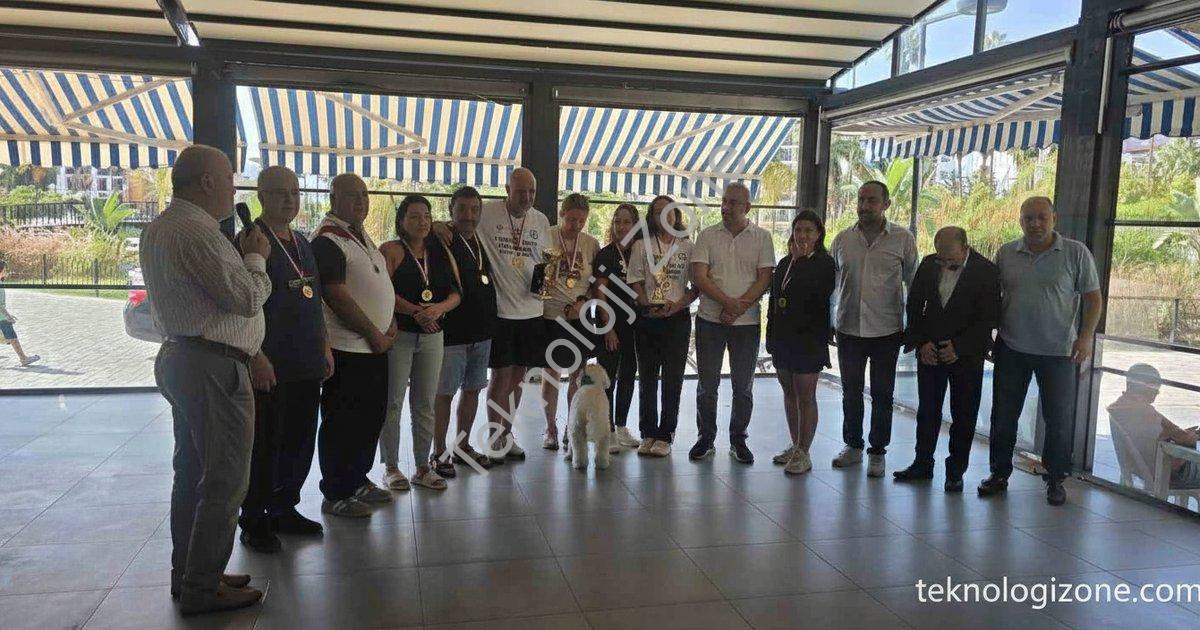 ELİF BERKE 4 EKİM’DE HATAY’DA  DÜZENLENEN 5. İSKENDERUN KÖRFEZİ AÇIK DENİZ YÜZME MARATONU’NDA GENEL KLASMAN VE YAŞ GRUBUNDA 39 KİLOMETRELİK MESAFEYİ 14 SAATTE YÜZEREK TÜRKİYE BİRİNCİSİ OLDU.