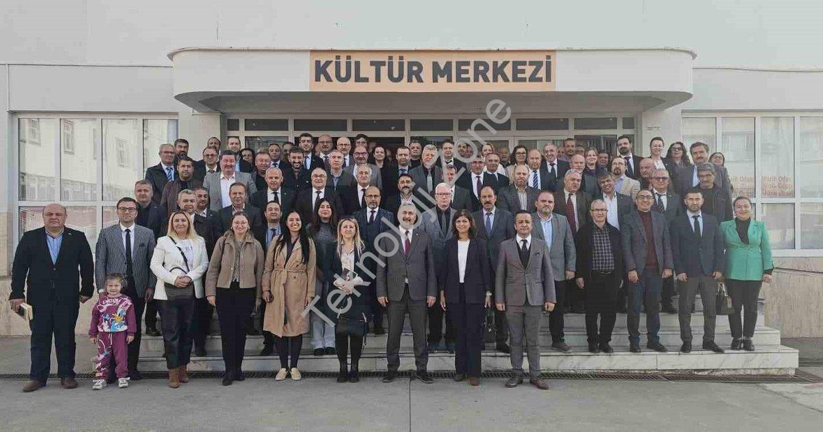 "Efeler’de Eğitim Yöneticileri Okuyor Projesinde Yeni Dönem Heyecanı" başlıklı haber için fotorealis