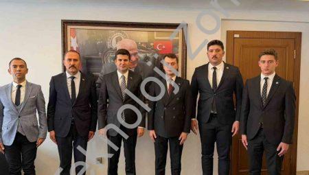 Kütahya Ülkü Ocakları’ndan Başkent Çıkarması: Bahçeli ve Yıldırım Ziyareti