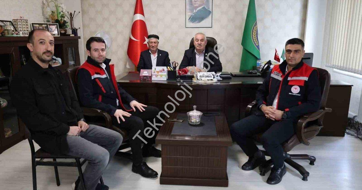 "Afyonkarahisar’da ÇKS Zirvesi: Dijital Tarım ve Başvuru Süreci" başlıklı haber için fotorealistik,