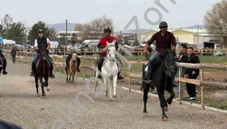 Tavşanlı’da Rahvan Atları Rüzgarı: Şampiyon Belli Oldu!