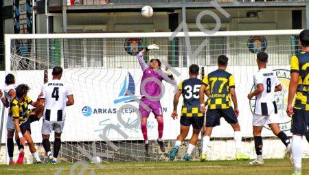 Çeşme Derbisinde Nefesler Tutuldu: Dev Maçtan Gol Çıkmadı