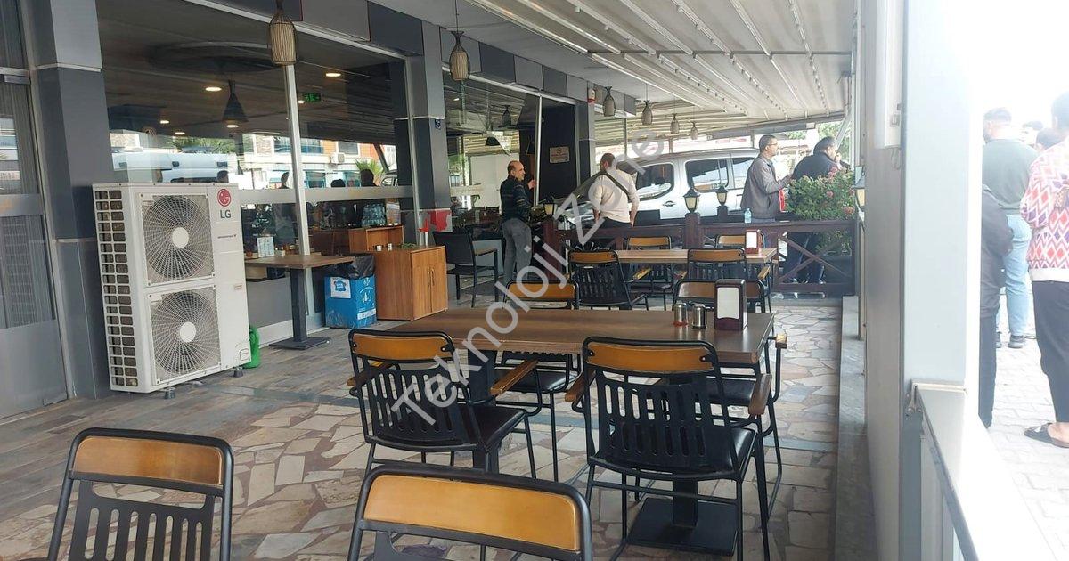 "Aydın'da Dehşet Anları: 15 Yaşındaki Sürücü Dükkana Girdi!" başlıklı haber için fotorealistik, prof