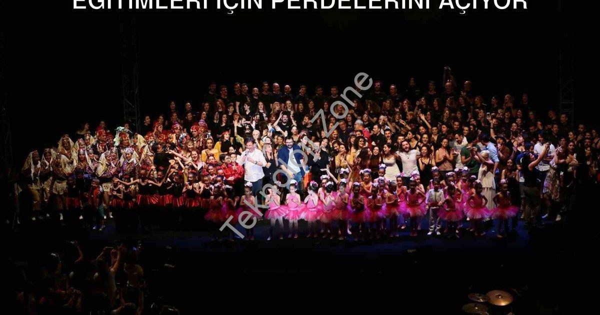 "Folkart Academy 2025-2026 Tiyatro Eğitimleri İçin Perdelerini Açıyor" başlıklı haber için fotoreali