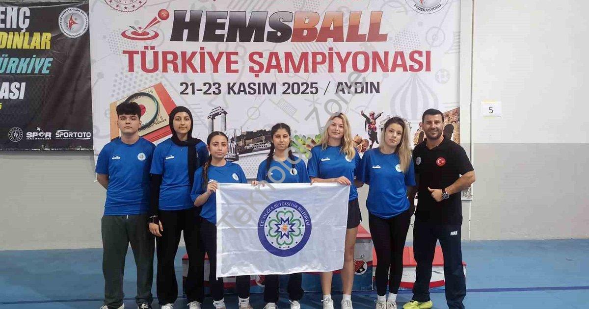 "Muğla Büyükşehir Sporcuları Hemsball Türkiye Şampiyonası'nda Zirvede" başlıklı haber için fotoreali