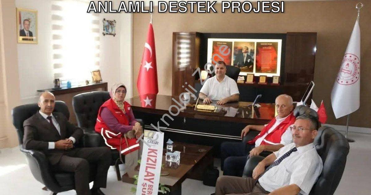 "Bergama, Dikili ve Kınık'tan Gazze'ye Anlamlı Destek Projesi" başlıklı haber için fotorealistik, pr