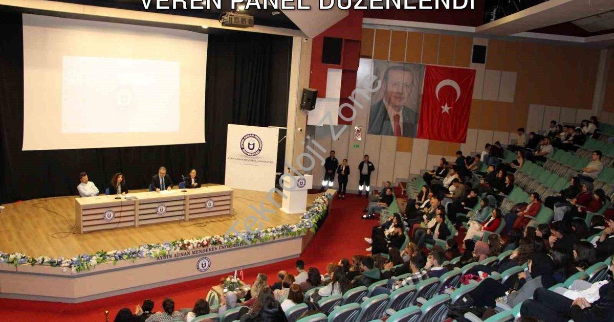 "ADÜ'de Geleceğin Eğitimcileri İçin İlham Veren Panel Düzenlendi" başlıklı haber için fotorealistik,