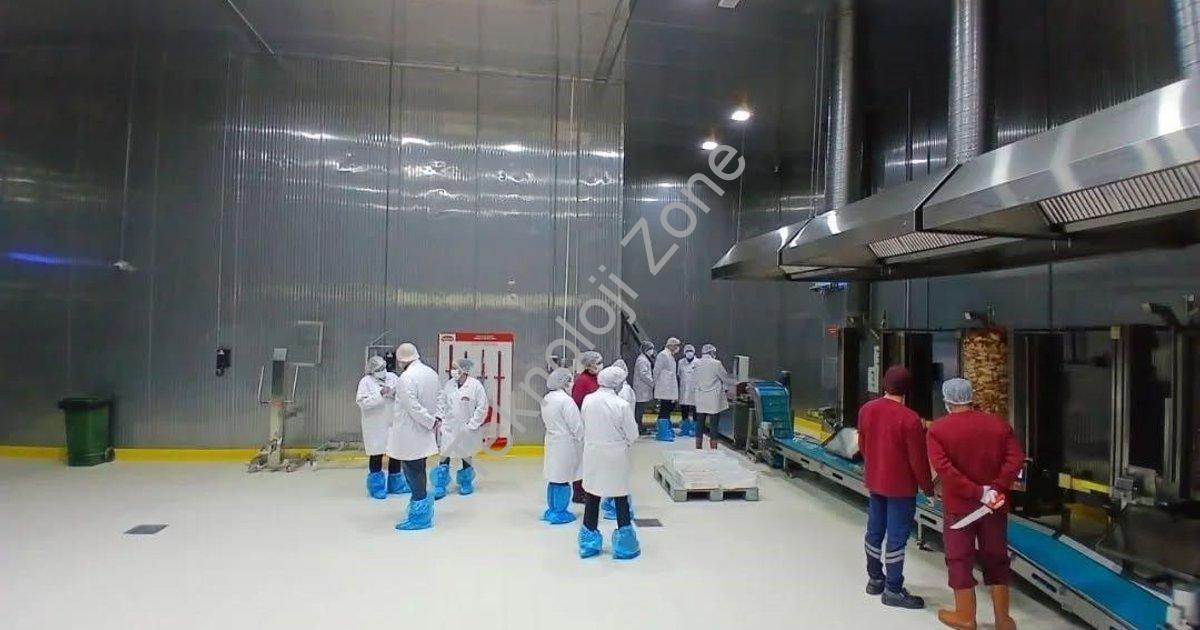 "Aydın Buharkent'te Küba Heyetinden Döner Tesisine Kritik Ziyaret" başlıklı haber için fotorealistik