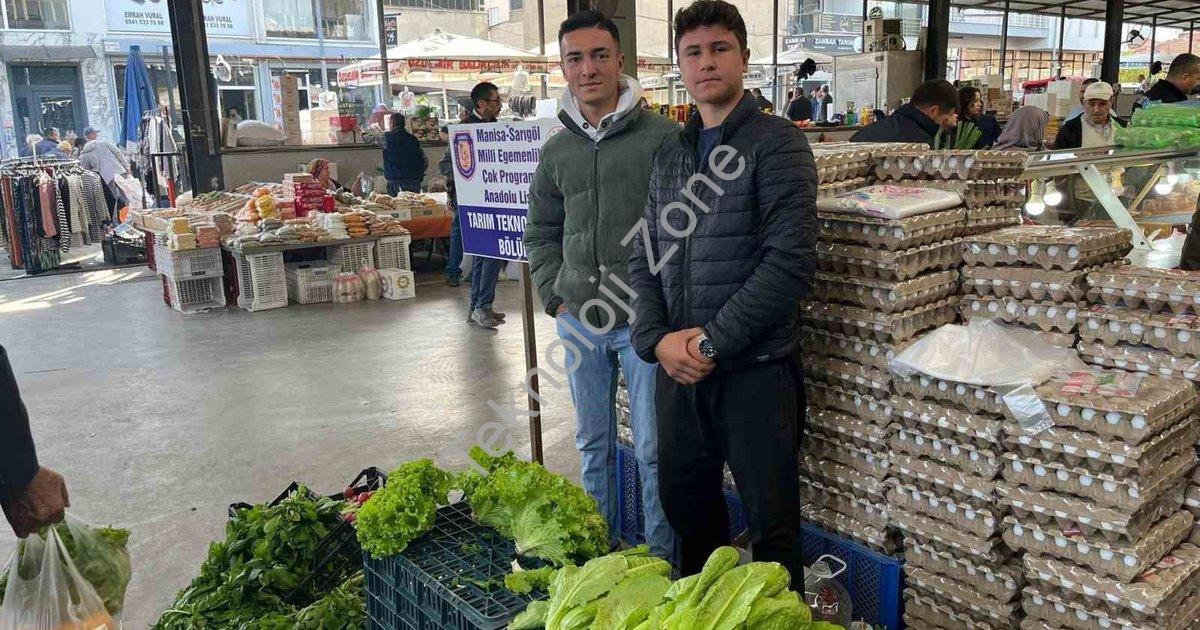 "Lise Öğrencileri Tarımsal Üretimle Okullarına Gelir Sağlıyor" başlıklı haber için fotorealistik, pr