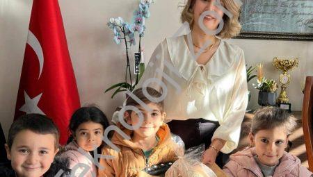 Kütahya’da Minik Öğrencilerden Anlamlı Hediye: Kendi Elleriyle Ekmek Yaptılar