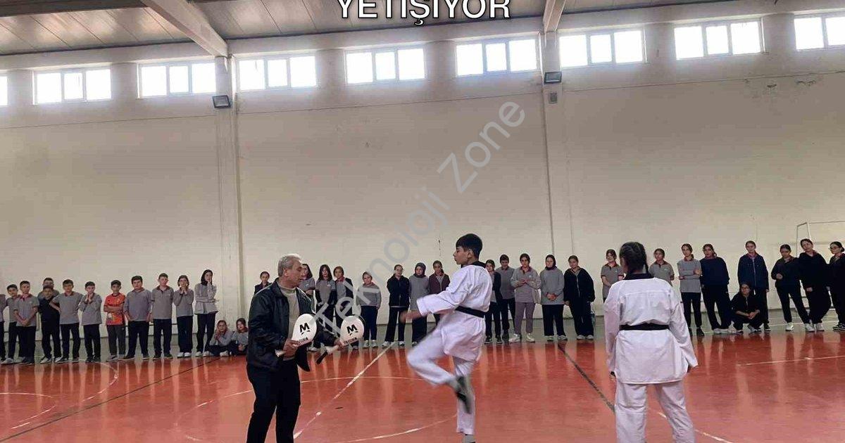 "Kütahya Pazarlar’da Spor Devrimi: Tekvando ile Geleceğin Şampiyonları Yetişiyor" başlıklı haber içi