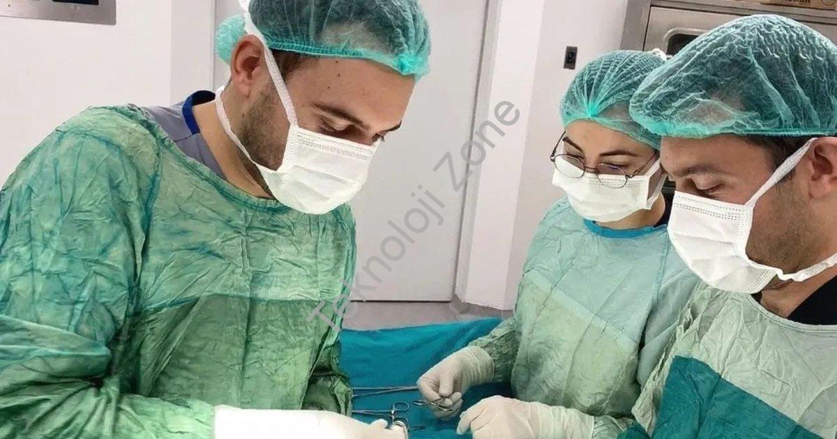 "Şuhut Devlet Hastanesi'nde İlk: Modern Teknikle Başarılı Fıtık Ameliyatı" başlıklı haber için fotor